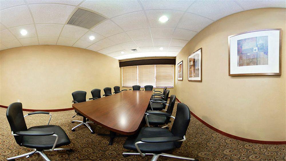 Holiday Express & Suites. By Ihg Hotel